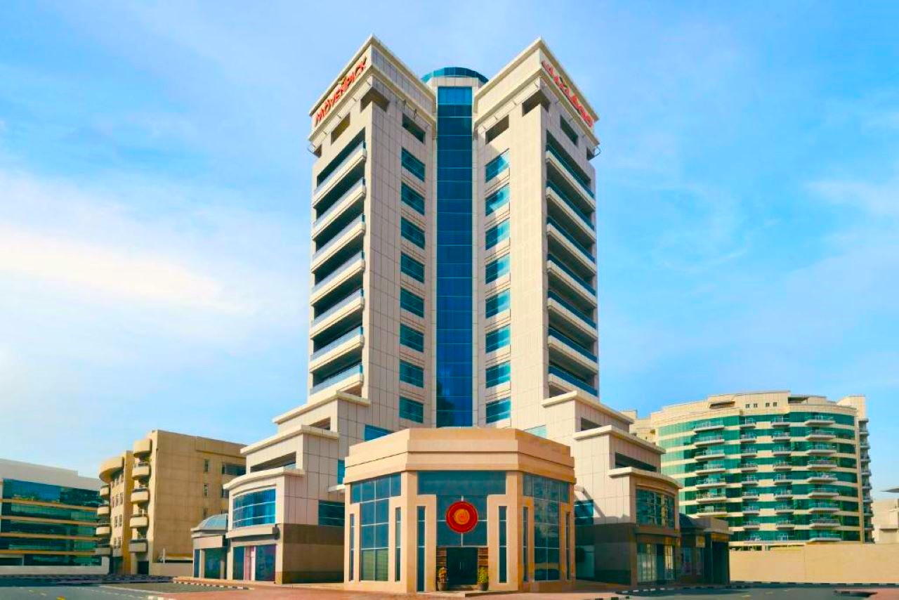 Movenpick-Hotel-&-Apartments-Bur-Dubai-(1)